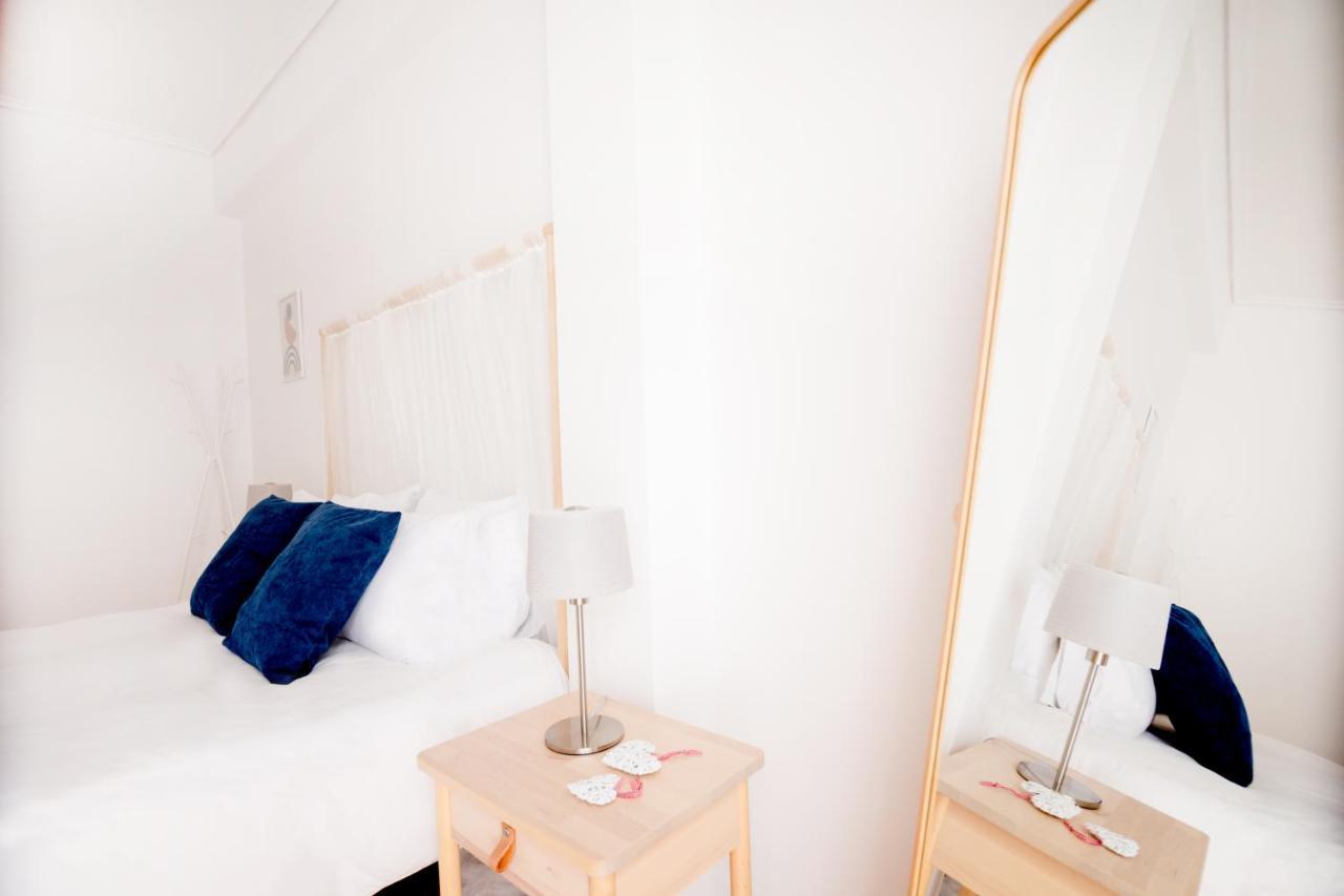 In The Shadow Of Acropolis - Spacious & Lovely Apt Aten Exteriör bild