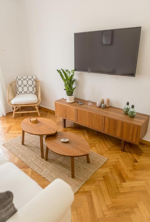 In The Shadow Of Acropolis - Spacious & Lovely Apt Aten Exteriör bild