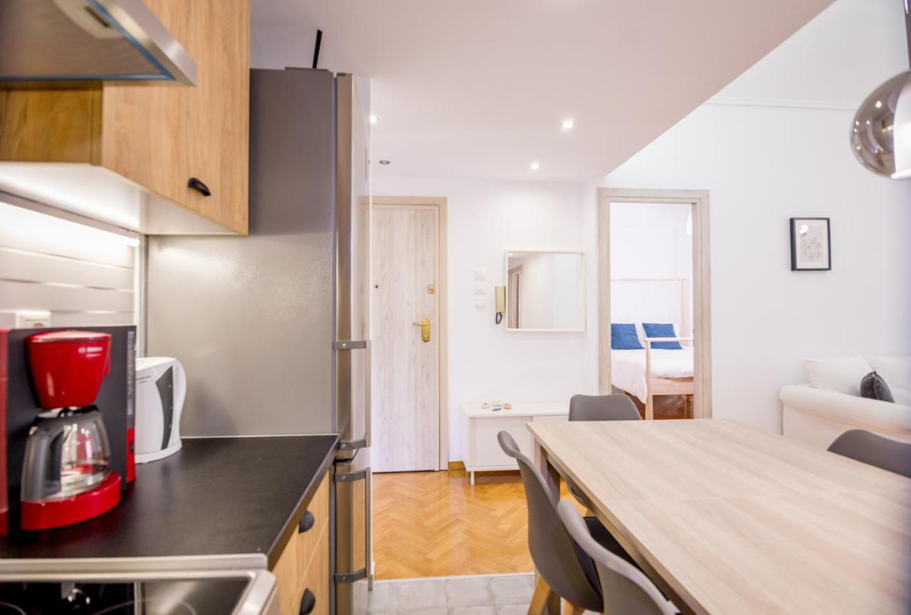 In The Shadow Of Acropolis - Spacious & Lovely Apt Aten Exteriör bild